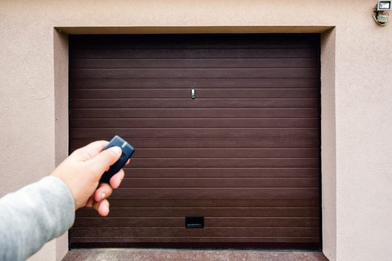Things to consider before purchasing a garage door